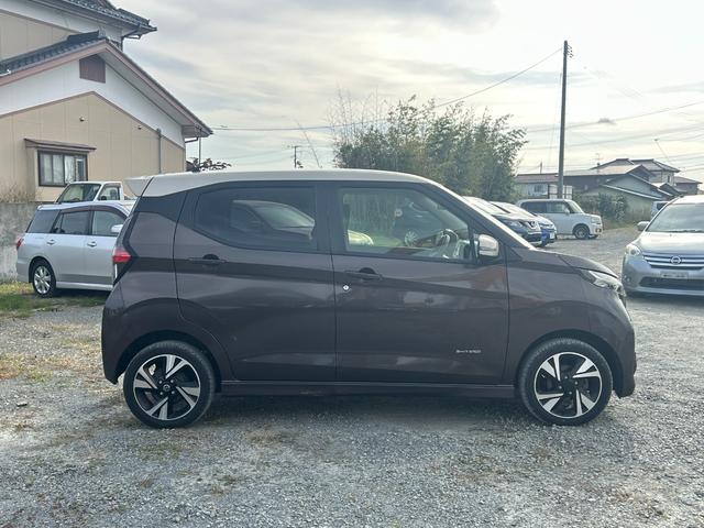 デイズ ハイウェイスター　Ｇターボプロパイロットエディション　４ＷＤ　Ｂｌｕｅｔｏｏｔｈオーディオ　フルセグＴＶ　アラウンドビューモニター　ＥＴＣ　スマートキー　プッシュスタート　オートライト　ＬＥＤヘッドライト　純正１５インチＡＷ　タイミングチェーン（11枚目）