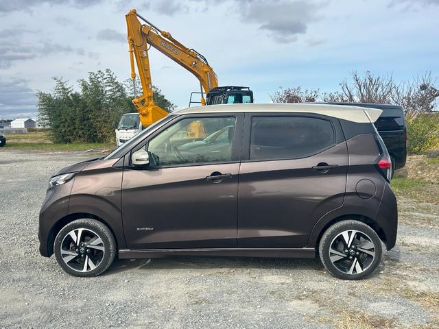 デイズ ハイウェイスター　Ｇターボプロパイロットエディション　４ＷＤ　Ｂｌｕｅｔｏｏｔｈオーディオ　フルセグＴＶ　アラウンドビューモニター　ＥＴＣ　スマートキー　プッシュスタート　オートライト　ＬＥＤヘッドライト　純正１５インチＡＷ　タイミングチェーン（12枚目）