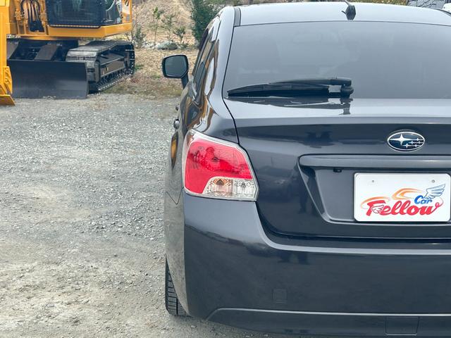 インプレッサＧ４ ２．０ｉ－Ｓアイサイト　レカロシート　ＳＴＩマフラー　レーダークルーズコントロール　Ｂｌｕｅｔｏｏｔｈオーディオ　フルセグＴＶ　バックカメラ　ＥＴＣ　サブウーファー　レザーシート　純正１７インチＡＷ　タイミングチェーン（16枚目）