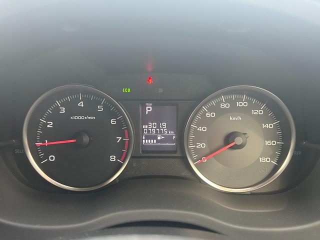 インプレッサＧ４ ２．０ｉ－Ｓアイサイト　レカロシート　ＳＴＩマフラー　レーダークルーズコントロール　Ｂｌｕｅｔｏｏｔｈオーディオ　フルセグＴＶ　バックカメラ　ＥＴＣ　サブウーファー　レザーシート　純正１７インチＡＷ　タイミングチェーン（19枚目）