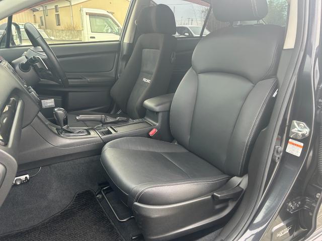 インプレッサＧ４ ２．０ｉ－Ｓアイサイト　レカロシート　ＳＴＩマフラー　レーダークルーズコントロール　Ｂｌｕｅｔｏｏｔｈオーディオ　フルセグＴＶ　バックカメラ　ＥＴＣ　サブウーファー　レザーシート　純正１７インチＡＷ　タイミングチェーン（25枚目）