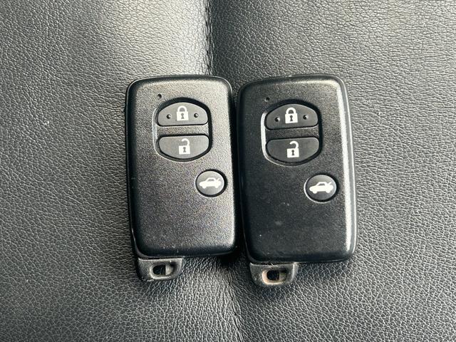 インプレッサＧ４ ２．０ｉ－Ｓアイサイト　レカロシート　ＳＴＩマフラー　レーダークルーズコントロール　Ｂｌｕｅｔｏｏｔｈオーディオ　フルセグＴＶ　バックカメラ　ＥＴＣ　サブウーファー　レザーシート　純正１７インチＡＷ　タイミングチェーン（30枚目）