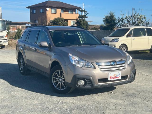 レガシィアウトバック ２．５ｉアイサイト　後期モデル　タイミングチェーン　レーダークルーＡＷズ　Ｂｌｕｅｔｏｏｔｈオーディオ　フルセグＴＶ　バックカメラ　ＥＴＣ　スマートキー　プッシュスタート　パワーシート　ＨＩＤ　社外１７インチＡＷ（4枚目）