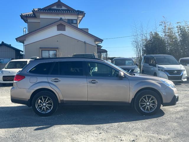 レガシィアウトバック ２．５ｉアイサイト　後期モデル　タイミングチェーン　レーダークルーＡＷズ　Ｂｌｕｅｔｏｏｔｈオーディオ　フルセグＴＶ　バックカメラ　ＥＴＣ　スマートキー　プッシュスタート　パワーシート　ＨＩＤ　社外１７インチＡＷ（11枚目）