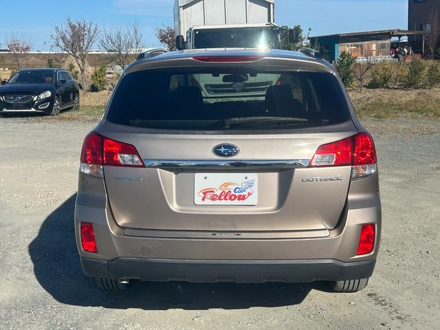 レガシィアウトバック ２．５ｉアイサイト　後期モデル　タイミングチェーン　レーダークルーＡＷズ　Ｂｌｕｅｔｏｏｔｈオーディオ　フルセグＴＶ　バックカメラ　ＥＴＣ　スマートキー　プッシュスタート　パワーシート　ＨＩＤ　社外１７インチＡＷ（13枚目）