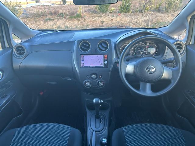 ノート Ｘ　ＤＩＧ－Ｓ　距離３２０００ｋｍ　スーパーチャージャーモデル　フルセグＴＶ　スマートキー　プッシュスタート　社外１５インチＡＷ　タイミングチェーン（6枚目）