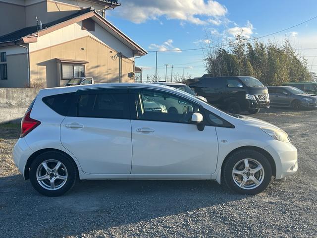 ノート Ｘ　ＤＩＧ－Ｓ　距離３２０００ｋｍ　スーパーチャージャーモデル　フルセグＴＶ　スマートキー　プッシュスタート　社外１５インチＡＷ　タイミングチェーン（10枚目）