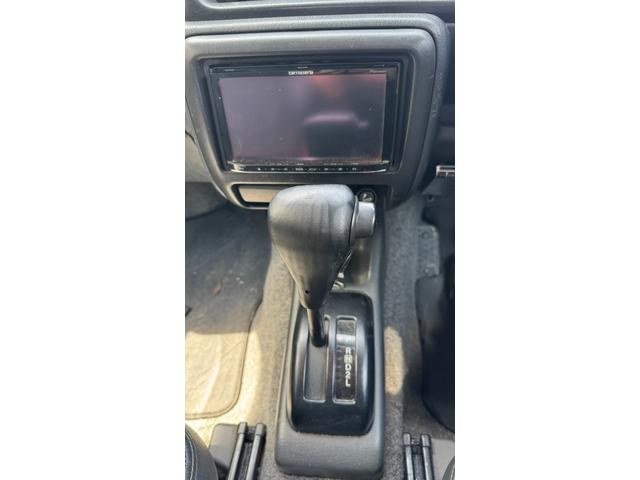 ジムニー ランドベンチャー　４ＷＤ　ＥＴＣ　電動格納ミラー　ＡＴ　ＡＢＳ　ＣＤ　ＭＤ　革シート　アルミホイール　衝突安全ボディ　エアコン　パワーステアリング　パワーウィンドウ　エンジンスターター　ワンセグナビ　レンタカー（16枚目）