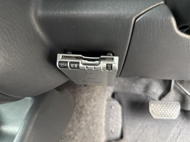 ジムニー ランドベンチャー　４ＷＤ　ＥＴＣ　電動格納ミラー　ＡＴ　ＡＢＳ　ＣＤ　ＭＤ　革シート　アルミホイール　衝突安全ボディ　エアコン　パワーステアリング　パワーウィンドウ　エンジンスターター　ワンセグナビ　レンタカー（27枚目）