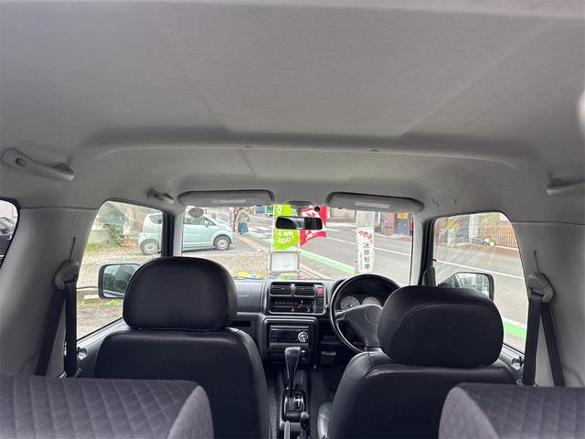 ジムニー ランドベンチャー　４ＷＤ　ＥＴＣ　電動格納ミラー　ＡＴ　ＡＢＳ　ＣＤ　ＭＤ　革シート　アルミホイール　衝突安全ボディ　エアコン　パワーステアリング　パワーウィンドウ　エンジンスターター　ワンセグナビ　レンタカー（32枚目）