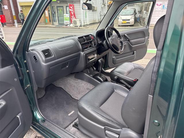 ジムニー ランドベンチャー　４ＷＤ　ＥＴＣ　電動格納ミラー　ＡＴ　ＡＢＳ　ＣＤ　ＭＤ　革シート　アルミホイール　衝突安全ボディ　エアコン　パワーステアリング　パワーウィンドウ　エンジンスターター　ワンセグナビ　レンタカー（44枚目）