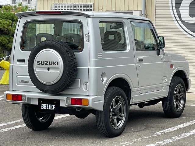 ジムニー ランドベンチャー　ＪＡ２２Ｗ　車検Ｒ９年７月迄　５速マニュアル　ノーマル車高　ＪＢ２３用ＥＮＫＥＩ純正ホイール　外装色褪せ無し　記録簿多　パートタイム４ＷＤ　フロントフォグ　運転席エアバック　ＡＢＳ　ターボ（9枚目）