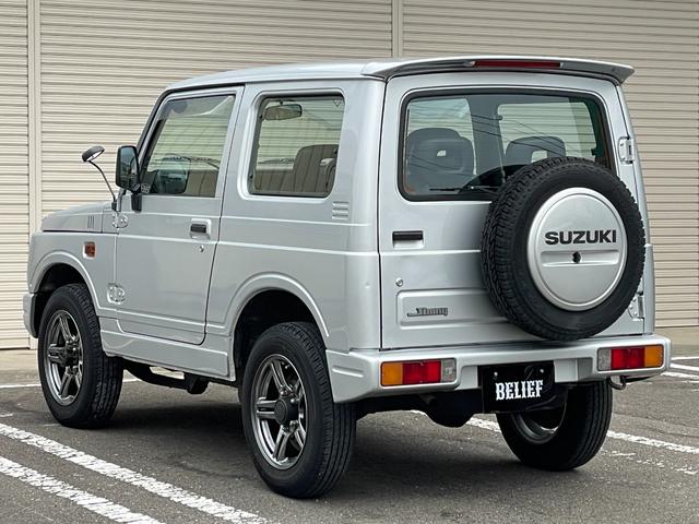 ジムニー ランドベンチャー　ＪＡ２２Ｗ　車検Ｒ９年７月迄　５速マニュアル　ノーマル車高　ＪＢ２３用ＥＮＫＥＩ純正ホイール　外装色褪せ無し　記録簿多　パートタイム４ＷＤ　フロントフォグ　運転席エアバック　ＡＢＳ　ターボ（12枚目）