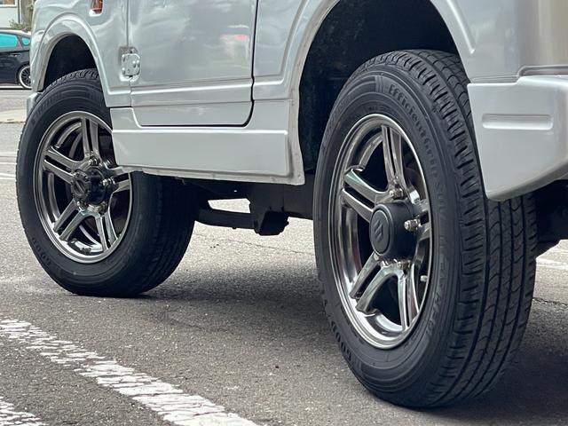ジムニー ランドベンチャー　ＪＡ２２Ｗ　車検Ｒ９年７月迄　５速マニュアル　ノーマル車高　ＪＢ２３用ＥＮＫＥＩ純正ホイール　外装色褪せ無し　記録簿多　パートタイム４ＷＤ　フロントフォグ　運転席エアバック　ＡＢＳ　ターボ（22枚目）