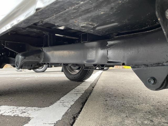 ジムニー ランドベンチャー JA22W 特別仕様車 ランドベンチャー パートタイム4WD フルノーマル ターボ 純正16インチAW サイドデカール AT 純正キー ルーフラック ラジエター&デスビ交換済 取説 記録簿12枚(8枚目)