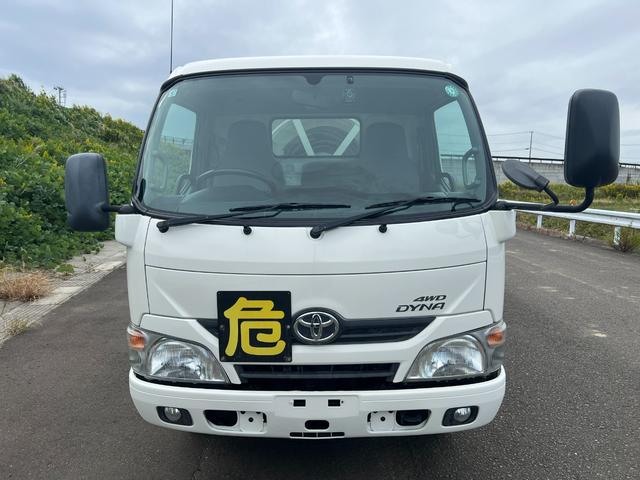 ダイナトラック  平成25年式 タンクローリー 車検付 マニュアル5速 切り替え4WD タンク容量3KL 消防書類有 ツインホースリール 2室タンク タンク ローリー ツーリール 4WD 2層 3KL(2枚目)