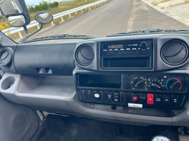ダイナトラック  平成25年式 タンクローリー 車検付 マニュアル5速 切り替え4WD タンク容量3KL 消防書類有 ツインホースリール 2室タンク タンク ローリー ツーリール 4WD 2層 3KL(30枚目)