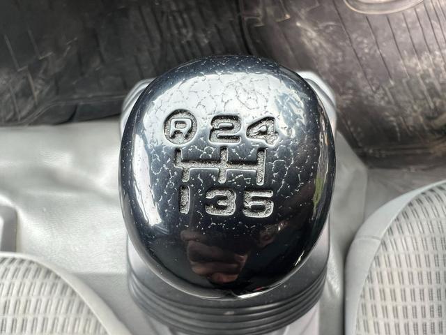 ダイナトラック  平成25年式 タンクローリー 車検付 マニュアル5速 切り替え4WD タンク容量3KL 消防書類有 ツインホースリール 2室タンク タンク ローリー ツーリール 4WD 2層 3KL(31枚目)