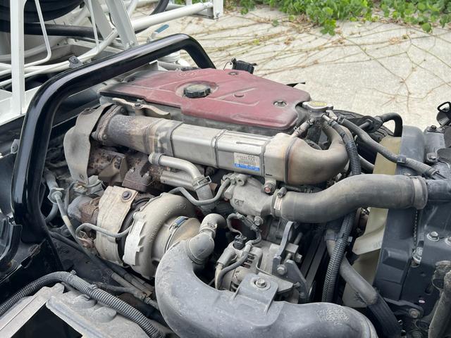 ダイナトラック  平成25年式 タンクローリー 車検付 マニュアル5速 切り替え4WD タンク容量3KL 消防書類有 ツインホースリール 2室タンク タンク ローリー ツーリール 4WD 2層 3KL(34枚目)