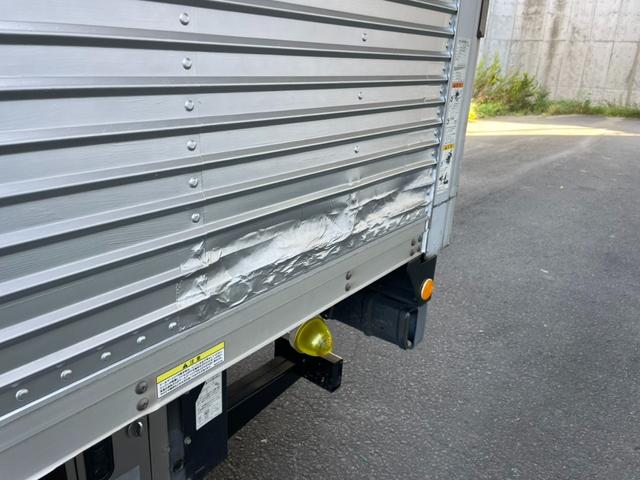キャンター 　平成２３年式　アルミバン　パワーゲート　デュオニック　ＡＶ　ＰＧ　ラッシング２段　バックカメラ　昇降能力１０００ｋｇ　荷台内寸（長さ４３９　幅２０８　高さ２１６）（19枚目）