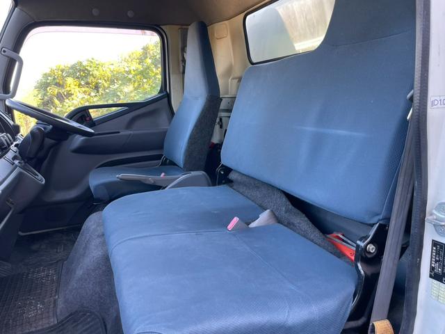 キャンター 　平成２３年式　アルミバン　パワーゲート　デュオニック　ＡＶ　ＰＧ　ラッシング２段　バックカメラ　昇降能力１０００ｋｇ　荷台内寸（長さ４３９　幅２０８　高さ２１６）（22枚目）