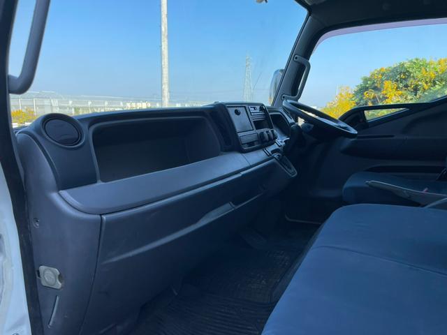 キャンター 　平成２３年式　アルミバン　パワーゲート　デュオニック　ＡＶ　ＰＧ　ラッシング２段　バックカメラ　昇降能力１０００ｋｇ　荷台内寸（長さ４３９　幅２０８　高さ２１６）（23枚目）