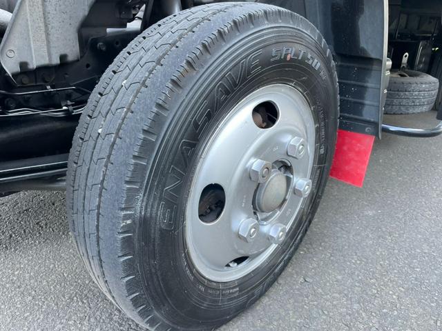 キャンター 　平成２３年式　アルミバン　パワーゲート　デュオニック　ＡＶ　ＰＧ　ラッシング２段　バックカメラ　昇降能力１０００ｋｇ　荷台内寸（長さ４３９　幅２０８　高さ２１６）（28枚目）