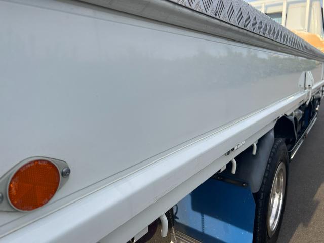 キャンター 平成24年式 平ボディー 標準ロング オートマ 総重量5t未満 AT限定可 準中型免許対応 メッキパーツ 平(13枚目)