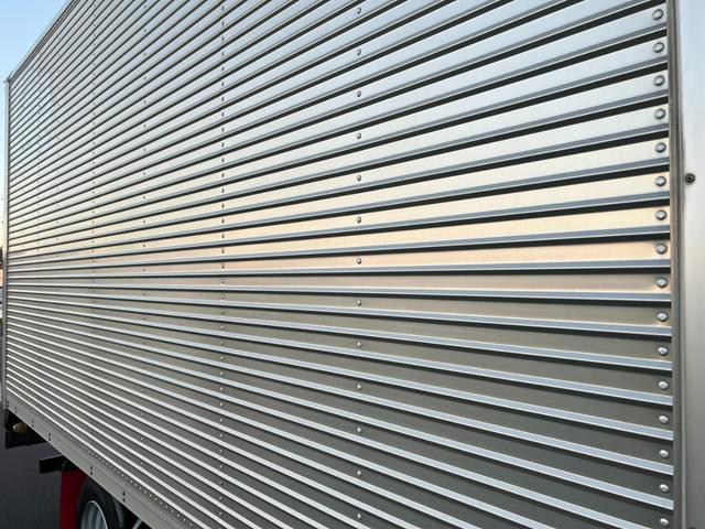 キャンター 　平成２３年式　アルミバン　パワーゲート　跳ね上げ　ＰＧ　ワイドロング　バン　デュオニック　ＡＴ限定可　車検付　積載３０００ｋｇ　昇降能力１０００Ｋｇ　荷台内寸（長さ４３５　幅２０８　高さ２２４）（13枚目）