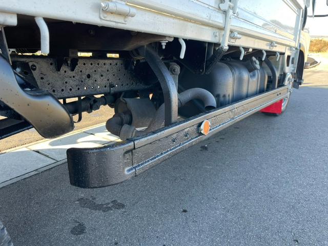 エルフトラック 平成19年式 ロング 平ボディー 準中型 AT限定可 スムーサーシフト 平 総重量5t未満 荷台内寸(長さ436 幅180)(15枚目)