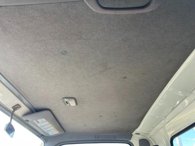 エルフトラック 平成19年式 ロング 平ボディー 準中型 AT限定可 スムーサーシフト 平 総重量5t未満 荷台内寸(長さ436 幅180)(20枚目)