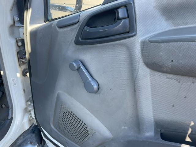 エルフトラック 平成19年式 ロング 平ボディー 準中型 AT限定可 スムーサーシフト 平 総重量5t未満 荷台内寸(長さ436 幅180)(24枚目)