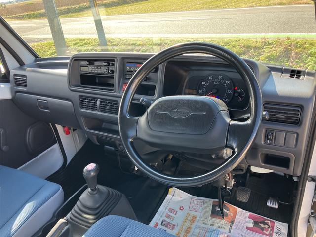 サンバートラック TC 4WD MT アルミホイール エアコン パワーステアリング 運転席エアバッグ カセット(19枚目)