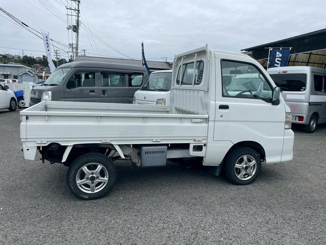 サンバートラック ＴＣ　４ＷＤ　エアコン　パワステ　ユーザー買取車（8枚目）