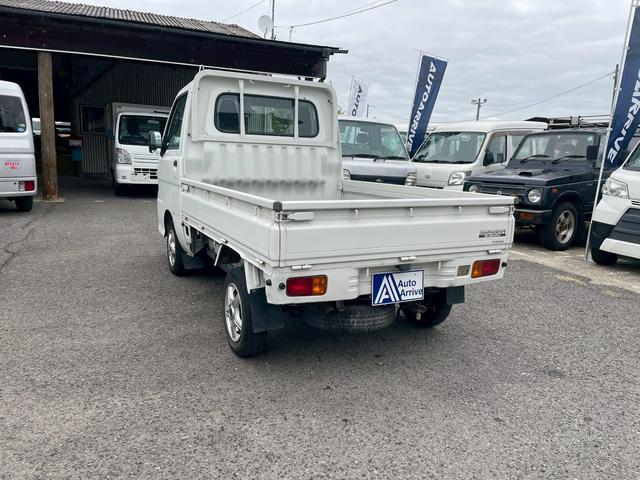 サンバートラック ＴＣ　４ＷＤ　エアコン　パワステ　ユーザー買取車（9枚目）