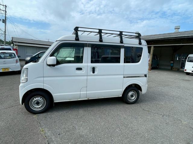 エブリイ ＰＣリミテッド　４ＷＤ　レーダーブレーキサポート装着車　キーレスエントリー　パワーウインドウ　ルーフキャリア　リースアップ　ワンオーナー（5枚目）