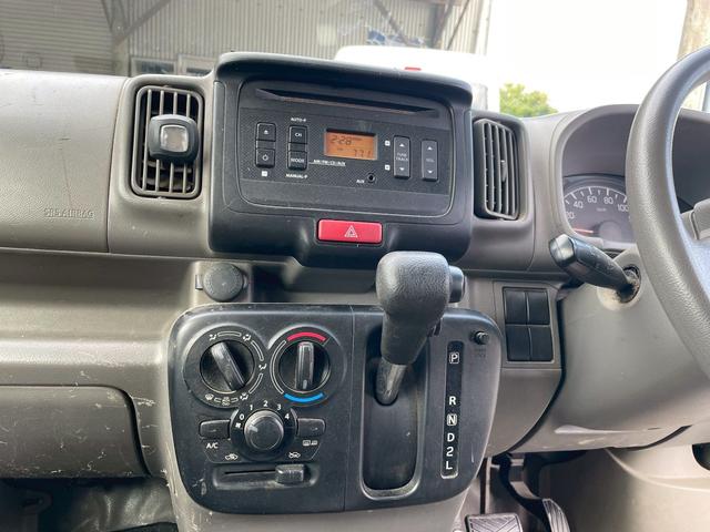 エブリイ ＰＣリミテッド　４ＷＤ　レーダーブレーキサポート装着車　キーレスエントリー　パワーウインドウ　ルーフキャリア　リースアップ　ワンオーナー（8枚目）