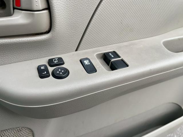 エブリイ ＰＣリミテッド　４ＷＤ　レーダーブレーキサポート装着車　キーレスエントリー　パワーウインドウ　ルーフキャリア　リースアップ　ワンオーナー（10枚目）