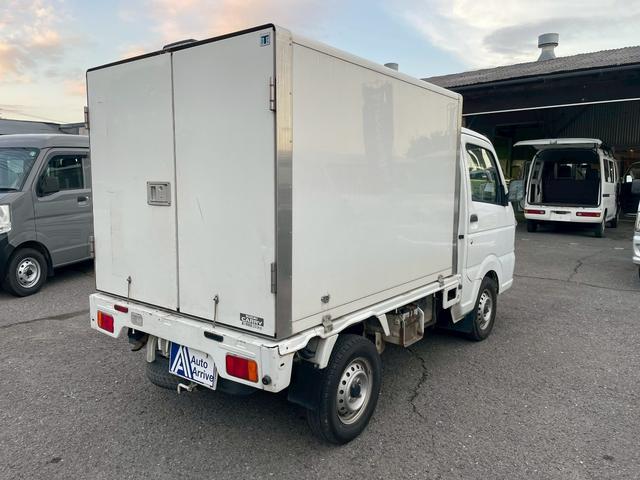 キャリイトラック ＫＣエアコン・パワステ　中温冷蔵冷凍車　－５度から２０度　４ＷＤ　オートマ　エアコン　パワステ　キーレスエントリー　パワーウインドウ　リースアップ（6枚目）