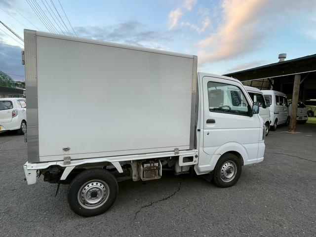 キャリイトラック ＫＣエアコン・パワステ　中温冷蔵冷凍車　－５度から２０度　４ＷＤ　オートマ　エアコン　パワステ　キーレスエントリー　パワーウインドウ　リースアップ（7枚目）