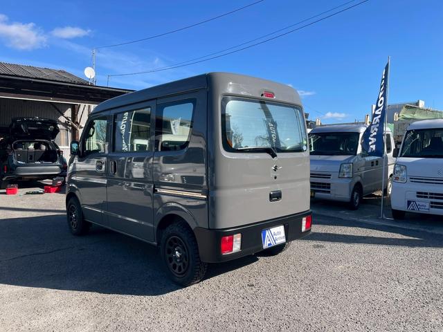 エブリイ ＰＡリミテッド　４ＷＤ　ミディアムグレー全塗装　新品デイトナホイル　新品オープンカントリーマッドタイヤ　レーダーブレーキサポート　セカンド発進　５ＡＧＳ（9枚目）