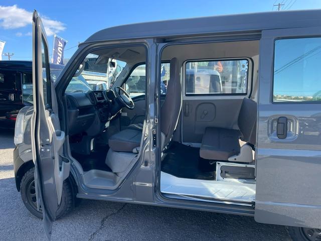 エブリイ ＰＡリミテッド　４ＷＤ　ミディアムグレー全塗装　新品デイトナホイル　新品オープンカントリーマッドタイヤ　レーダーブレーキサポート　セカンド発進　５ＡＧＳ（12枚目）