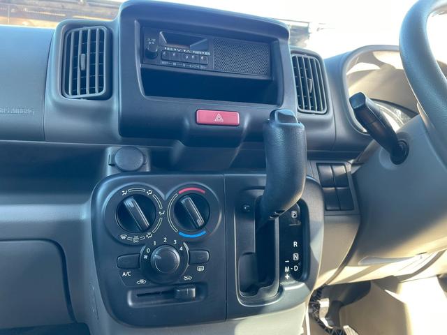 エブリイ ＰＡリミテッド　４ＷＤ　ミディアムグレー全塗装　新品デイトナホイル　新品オープンカントリーマッドタイヤ　レーダーブレーキサポート　セカンド発進　５ＡＧＳ（21枚目）