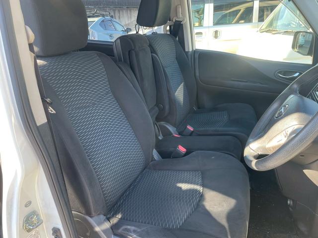 セレナ ２０Ｘ　Ｓ－ハイブリッド　ナビ　両側スライド・片側電動　スマートキー　電動格納ミラー　後席モニター　３列シート　フルフラット　ＣＶＴ　アルミホイール　盗難防止システム　衝突安全ボディ　ＡＢＳ（14枚目）