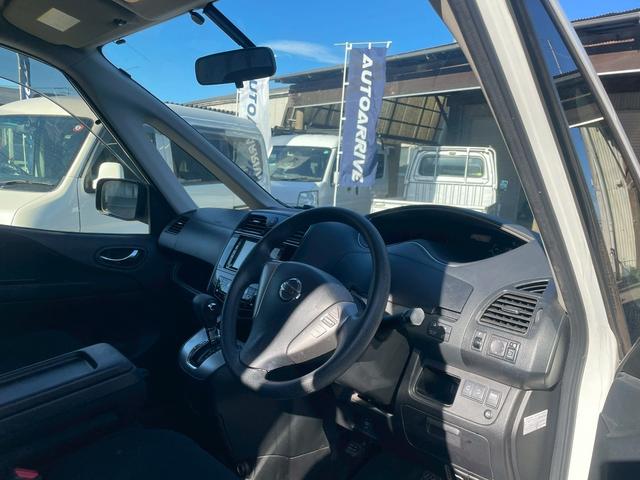 セレナ ２０Ｘ　Ｓ－ハイブリッド　ナビ　両側スライド・片側電動　スマートキー　電動格納ミラー　後席モニター　３列シート　フルフラット　ＣＶＴ　アルミホイール　盗難防止システム　衝突安全ボディ　ＡＢＳ（15枚目）