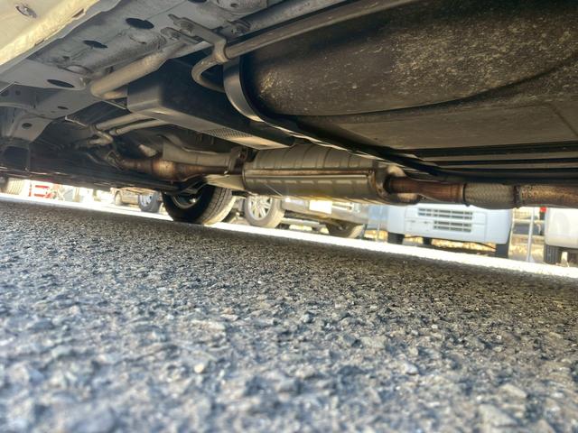 セレナ ２０Ｘ　Ｓ－ハイブリッド　ナビ　両側スライド・片側電動　スマートキー　電動格納ミラー　後席モニター　３列シート　フルフラット　ＣＶＴ　アルミホイール　盗難防止システム　衝突安全ボディ　ＡＢＳ（26枚目）