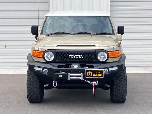 ＦＪクルーザー カラーパッケージ　４ＷＤ　ＥＴＣ　バックカメラ　クリアランスソナー　オートクルーズコントロール　ナビ　アルミホイール　キーレスエントリー　ＡＴ　盗難防止システム　衝突安全ボディ　ＣＤ　ＤＶＤ再生　ＵＳＢ（12枚目）