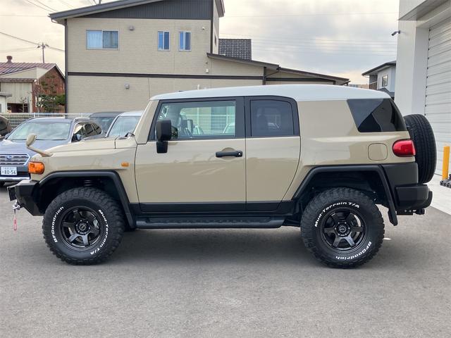ＦＪクルーザー カラーパッケージ　４ＷＤ　ＥＴＣ　バックカメラ　クリアランスソナー　オートクルーズコントロール　ナビ　アルミホイール　キーレスエントリー　ＡＴ　盗難防止システム　衝突安全ボディ　ＣＤ　ＤＶＤ再生　ＵＳＢ（26枚目）