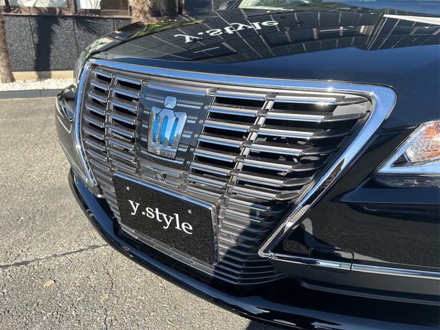 クラウンハイブリッド ロイヤルサルーンＧ　ＥＴＣ　オートクルーズコントロール　バックカメラ　ナビ　アルミホイール　オートマチックハイビーム　オートライト　ＨＩＤ　ＣＶＴ　シートヒーター　スマートキー　電動格納ミラー　盗難防止システム（13枚目）