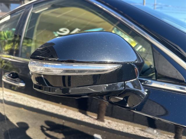 クラウンハイブリッド ロイヤルサルーンＧ　ＥＴＣ　オートクルーズコントロール　バックカメラ　ナビ　アルミホイール　オートマチックハイビーム　オートライト　ＨＩＤ　ＣＶＴ　シートヒーター　スマートキー　電動格納ミラー　盗難防止システム（27枚目）